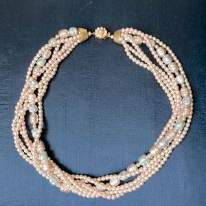 💖 3/$15 Light Tan Colored Pearl Necklace